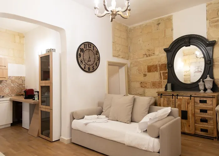 Fjore Di Lecce, Camere & Caffe